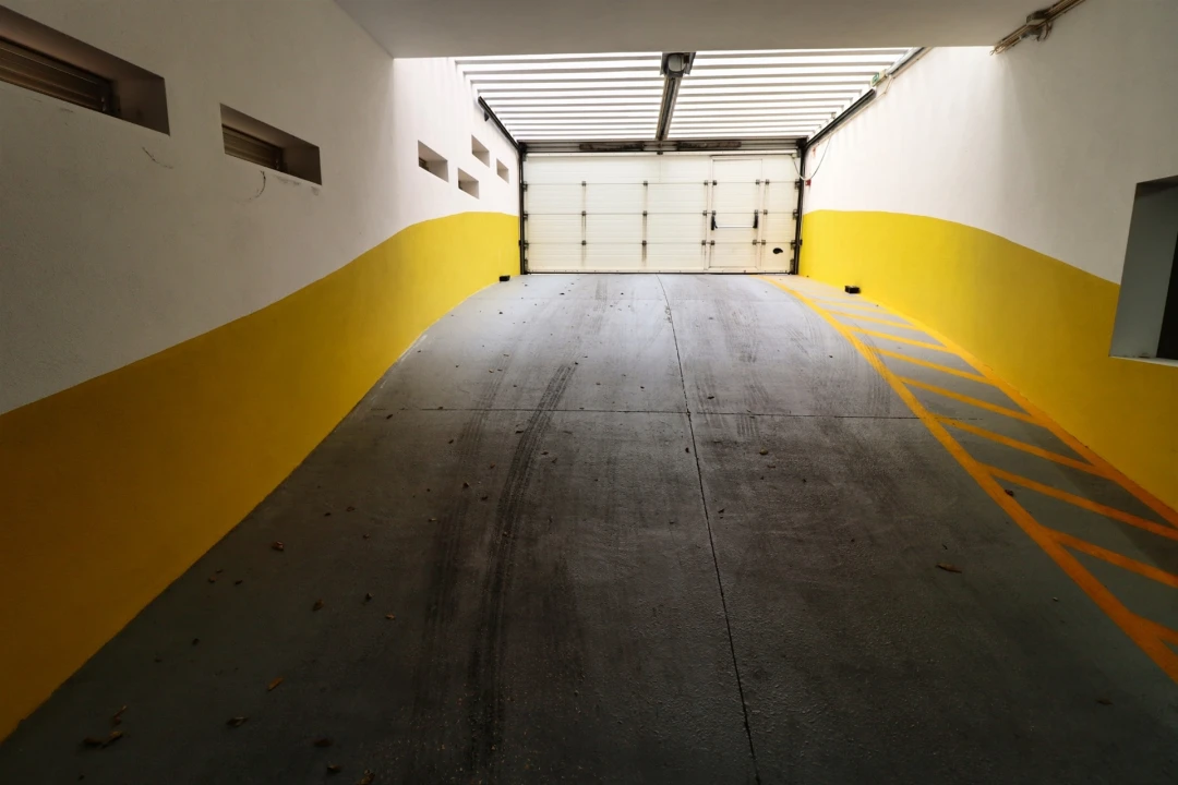 Apartamento T2 para Venda em Quarteira Foto 32