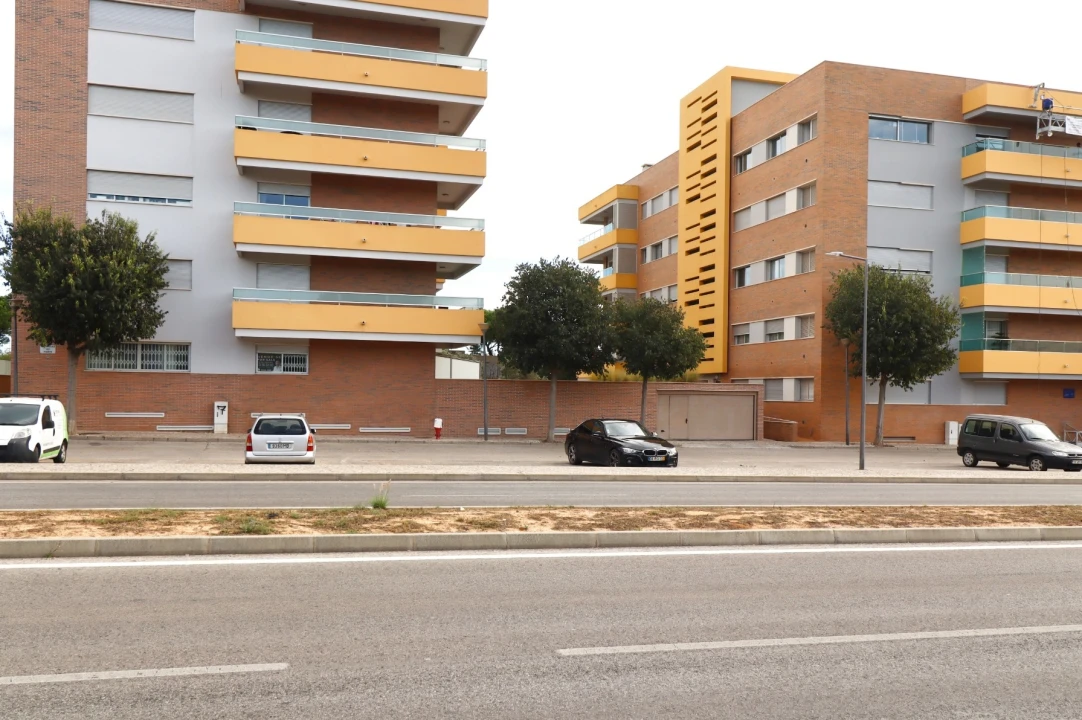 Apartamento T2 para Venda em Quarteira Foto 41