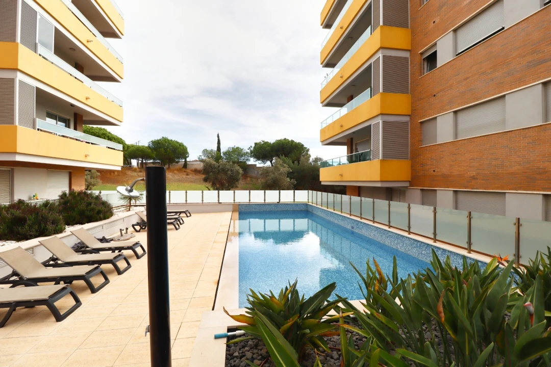 Apartamento T2 para Venda em Quarteira Foto 28