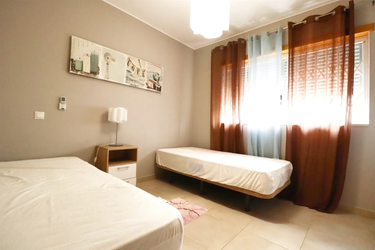 Apartamento T2 para Venda em Quarteira Foto 20