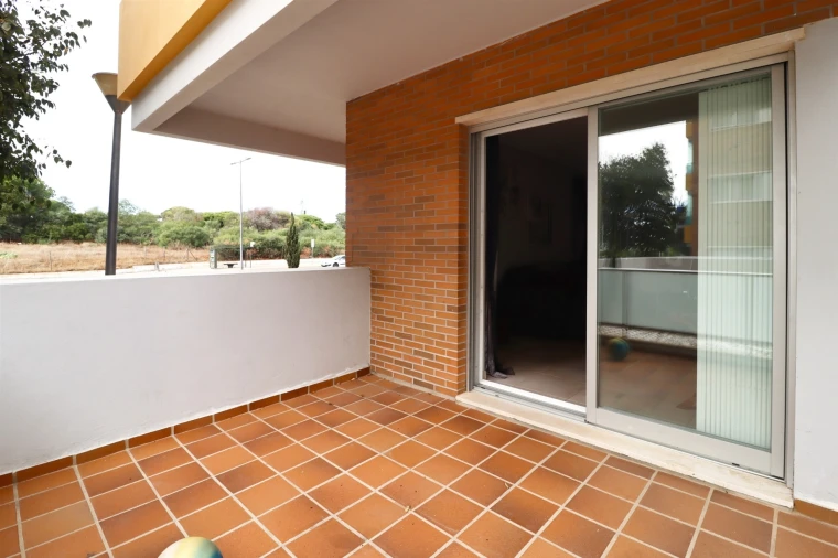 Apartamento T2 para Venda em Quarteira Foto 13