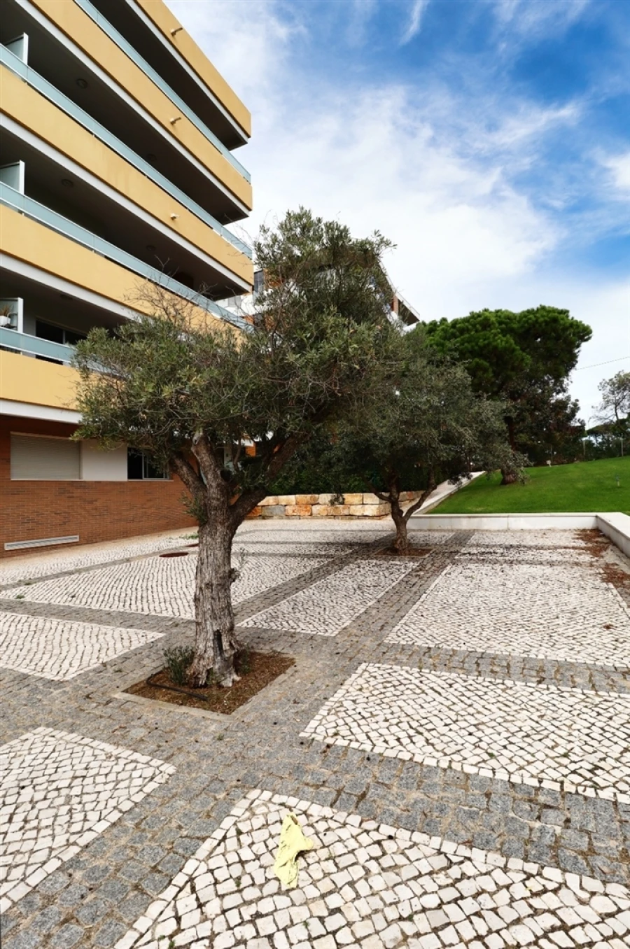 Apartamento T2 para Venda em Quarteira Foto 6