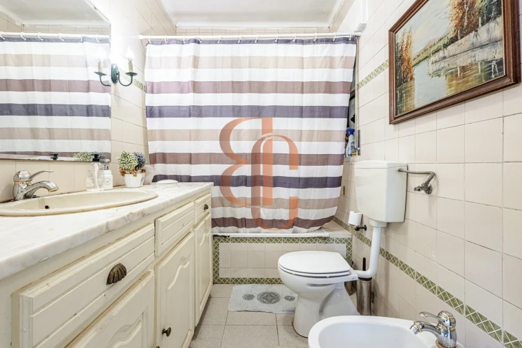 Moradia T5 para Venda em Marvila, Ribeira Santarém, São Salvador, São Nicolau Foto 15