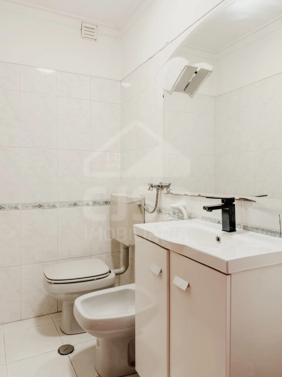 Apartamento T3 para Venda em Benavente Foto 16