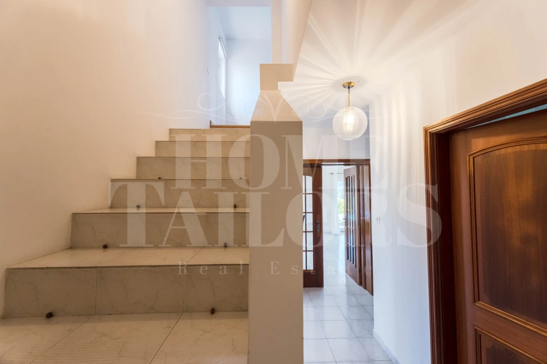 Moradia T6 para Venda em Macieira de Cambra Foto 47