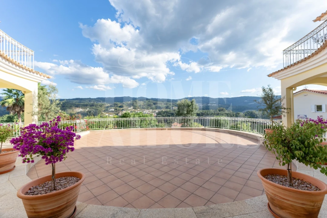 Moradia T6 para Venda em Macieira de Cambra Foto 59