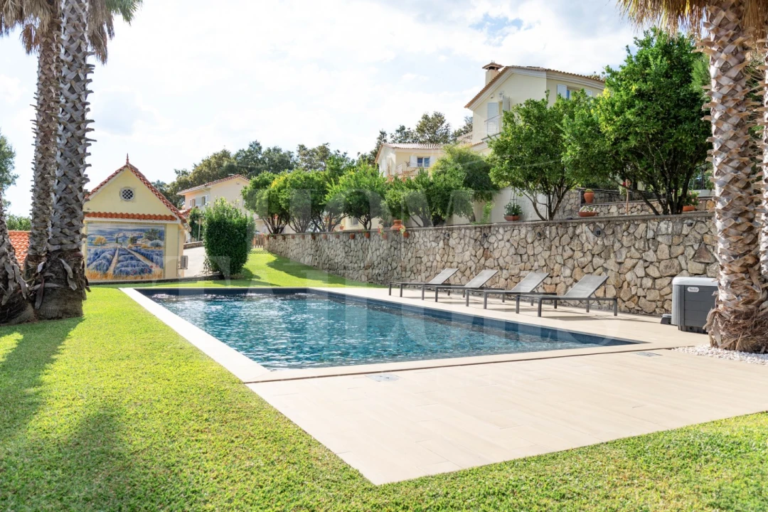 Moradia T6 para Venda em Macieira de Cambra Foto 2