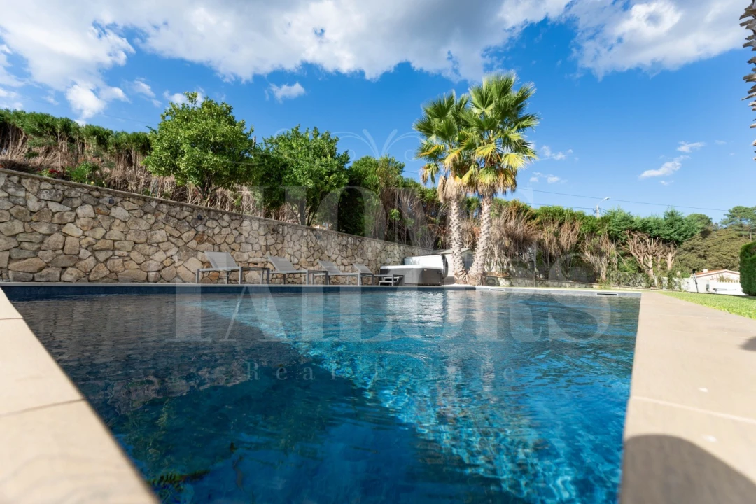 Moradia T6 para Venda em Macieira de Cambra Foto 65