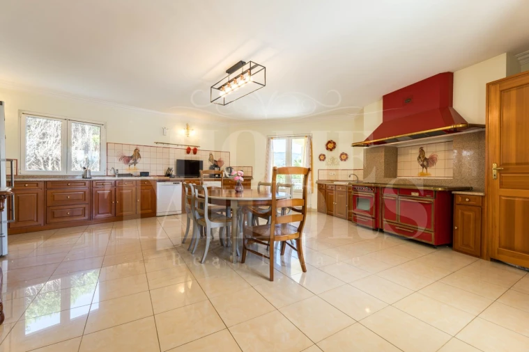 Moradia T6 para Venda em Macieira de Cambra Foto 7