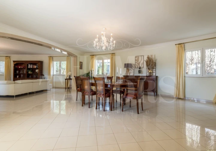 Moradia T6 para Venda em Macieira de Cambra Foto 5