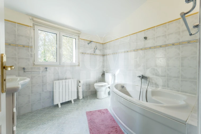 Moradia T6 para Venda em Macieira de Cambra Foto 29