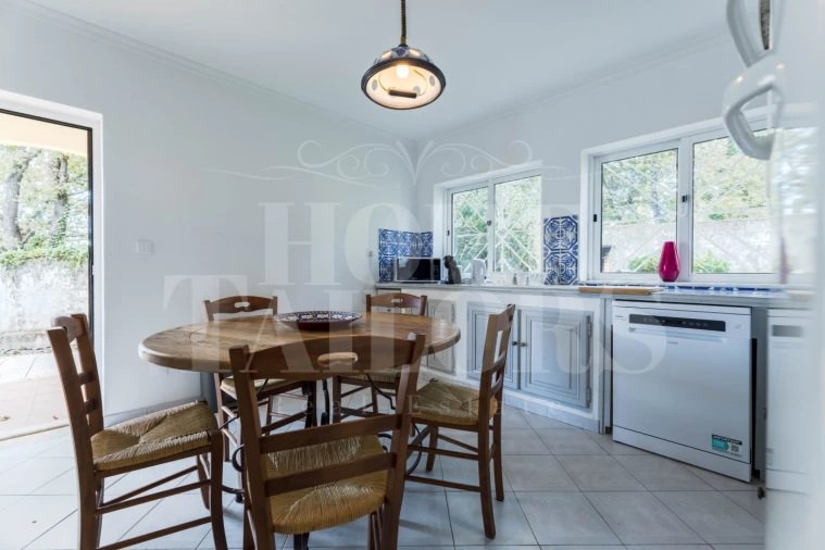 Moradia T6 para Venda em Macieira de Cambra Foto 43