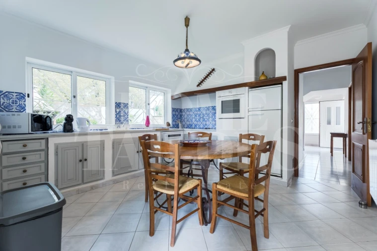 Moradia T6 para Venda em Macieira de Cambra Foto 44