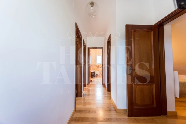 Moradia T6 para Venda em Macieira de Cambra Foto 48