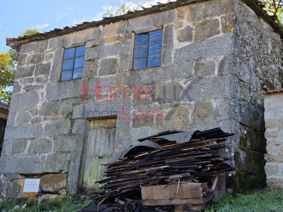 Moradia T1 para Venda em Gosende Foto 2