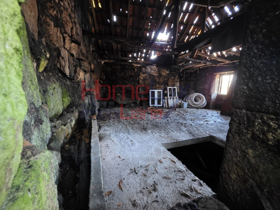 Moradia T1 para Venda em Gosende Foto 11