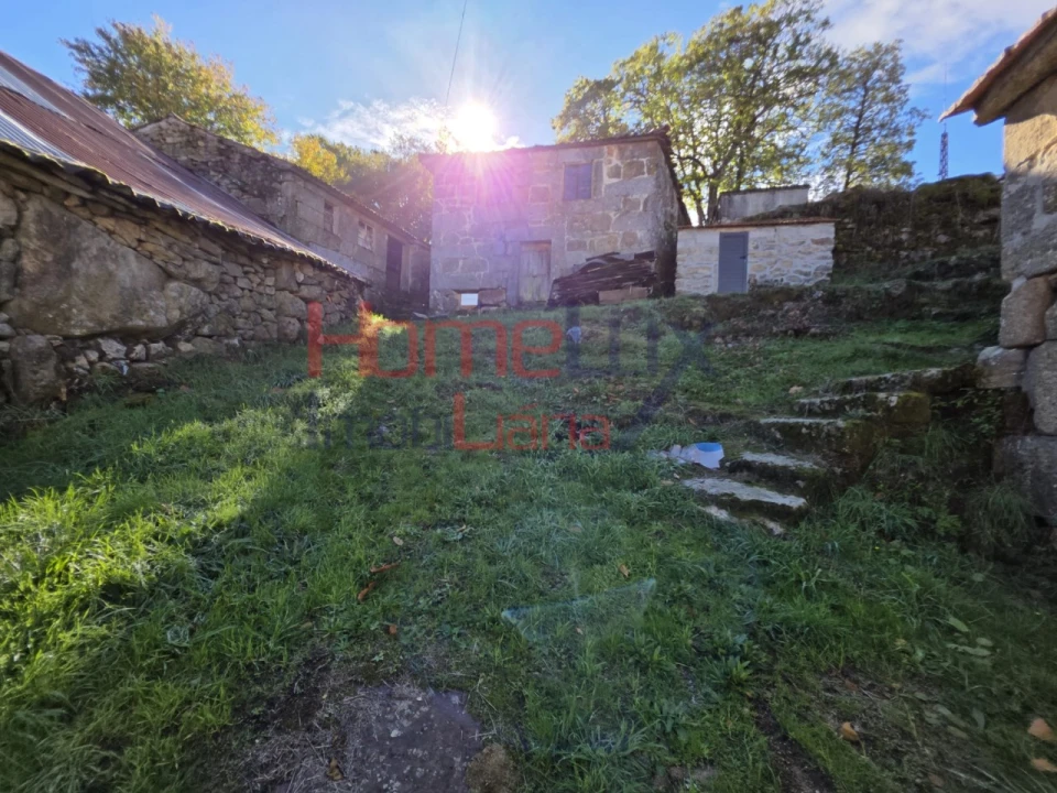 Moradia T1 para Venda em Gosende Foto 18