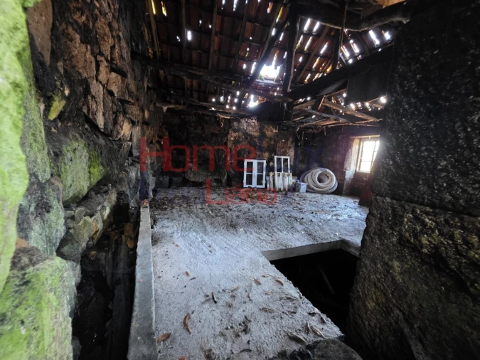 Moradia T1 para Venda em Gosende Foto 12