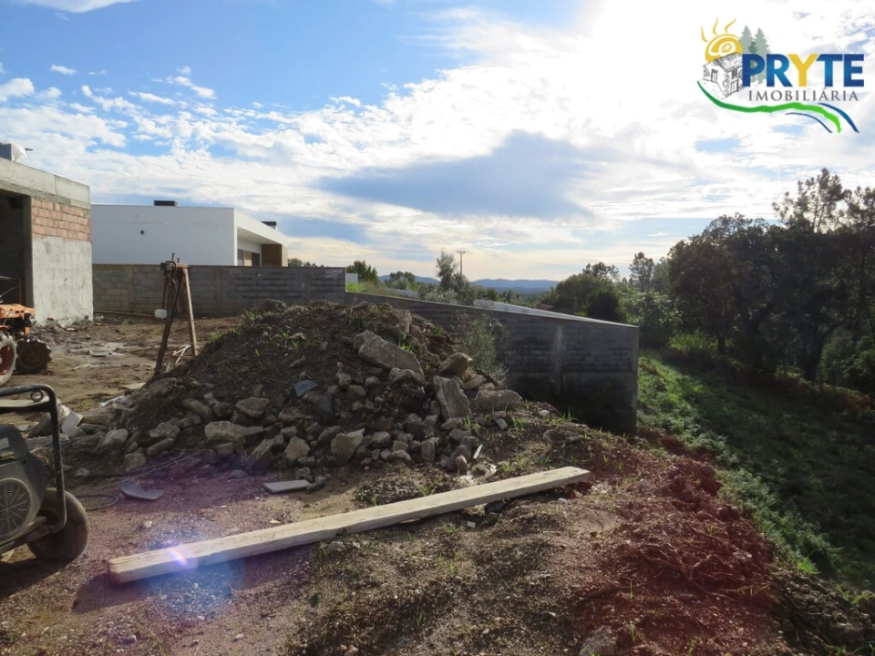 Moradia T3 para Venda em Sertã Foto 55