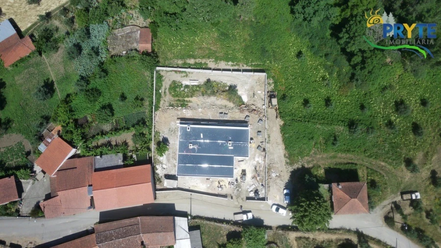 Moradia T3 para Venda em Cabeçudo Foto 24