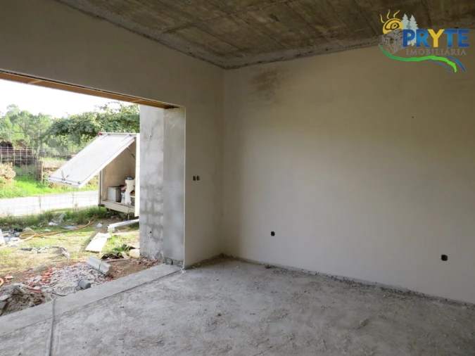 Moradia T3 para Venda em Cabeçudo Foto 47