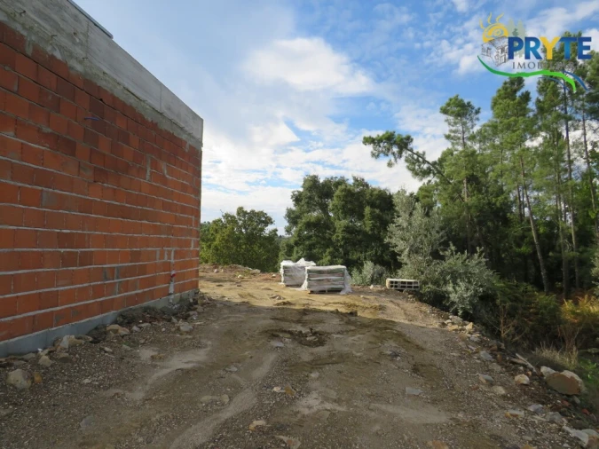 Moradia T3 para Venda em Cabeçudo Foto 54