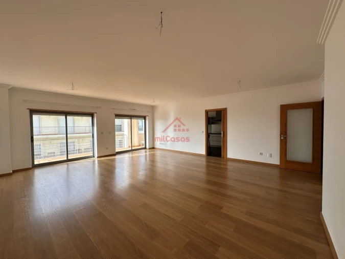 Apartamento T3 para Arrendamento em Ericeira Foto 11