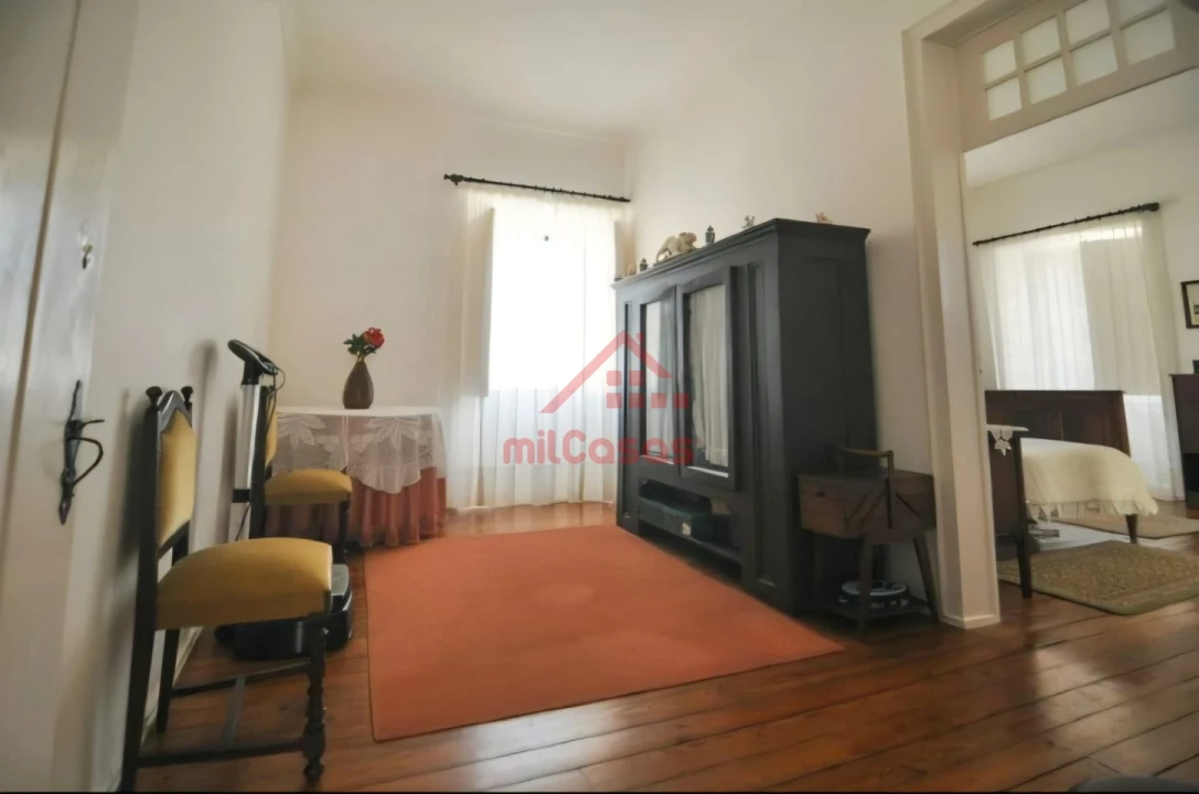 Moradia T5 para Venda em Turcifal Foto 11