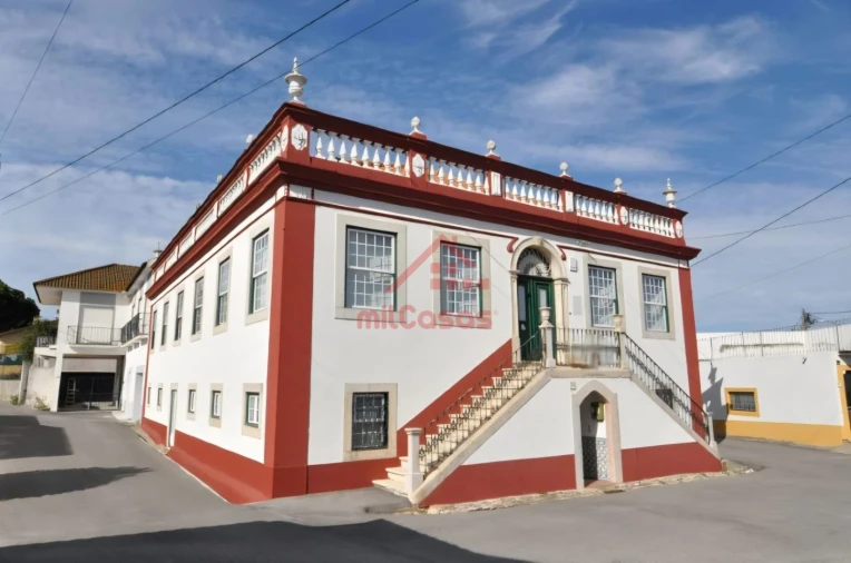 Moradia T5 para Venda em Turcifal Foto 2