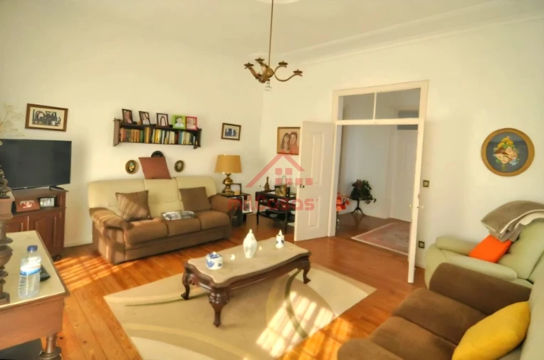 Moradia T5 para Venda em Turcifal Foto 6