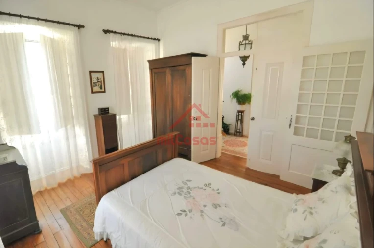 Moradia T5 para Venda em Turcifal Foto 10