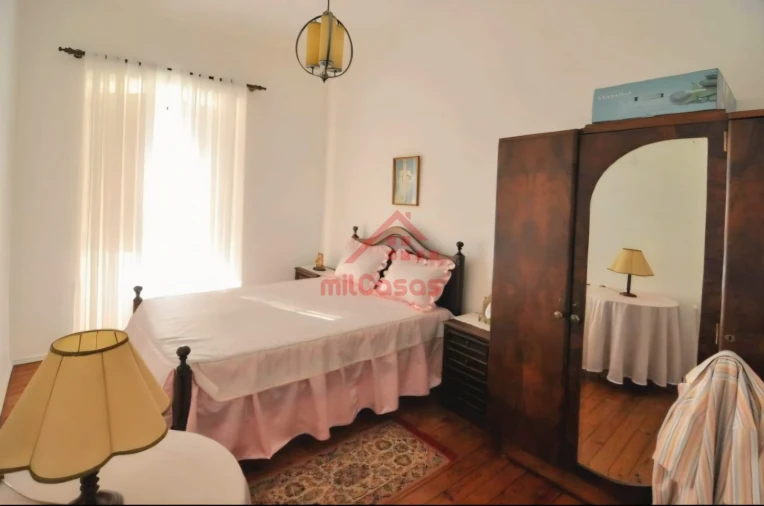 Moradia T5 para Venda em Turcifal Foto 12