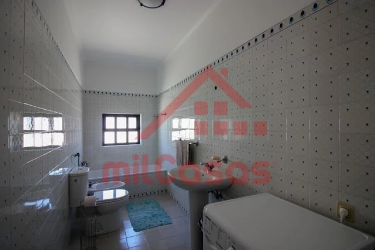 Moradia T5 para Venda em Turcifal Foto 18