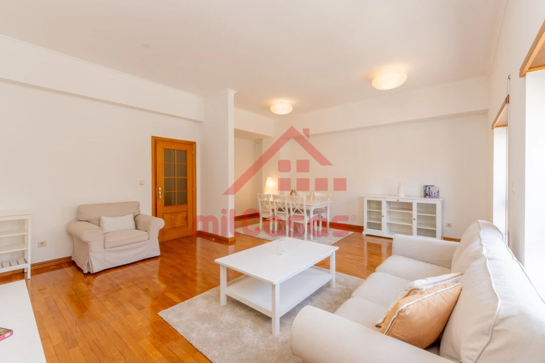 Apartamento T3 para Venda em Bombarral e Vale Covo Foto 9