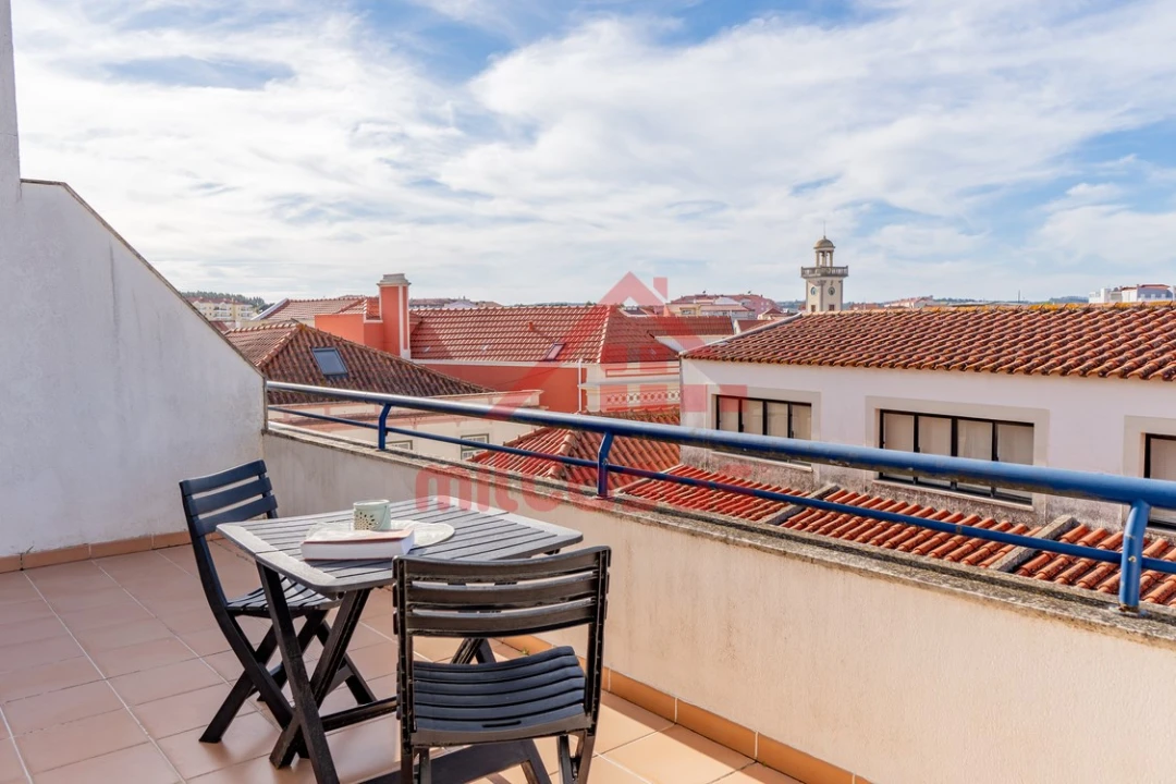 Apartamento T3 para Venda em Bombarral e Vale Covo Foto 17