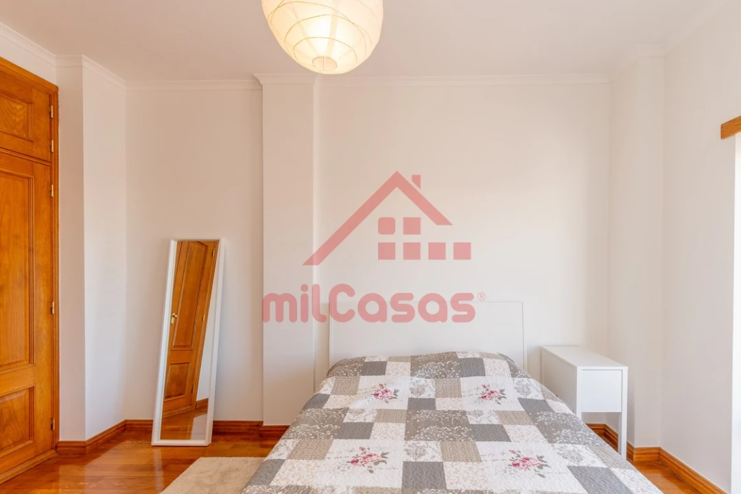 Apartamento T3 para Venda em Bombarral e Vale Covo Foto 18