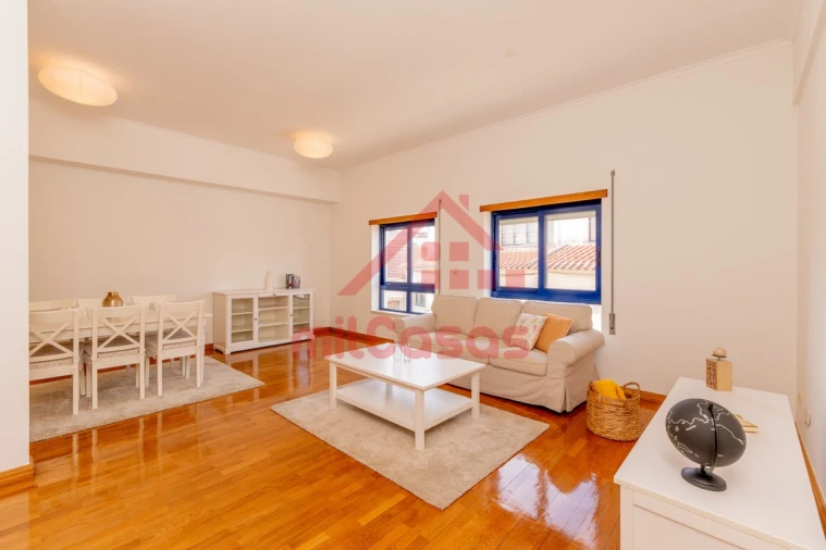 Apartamento T3 para Venda em Bombarral e Vale Covo Foto 8