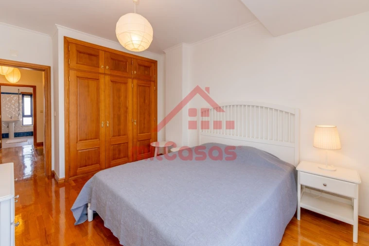 Apartamento T3 para Venda em Bombarral e Vale Covo Foto 24