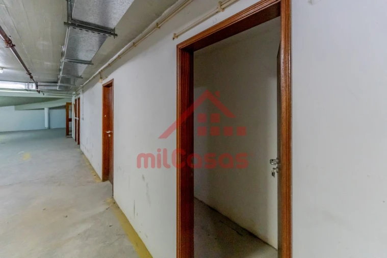 Apartamento T3 para Venda em Bombarral e Vale Covo Foto 27