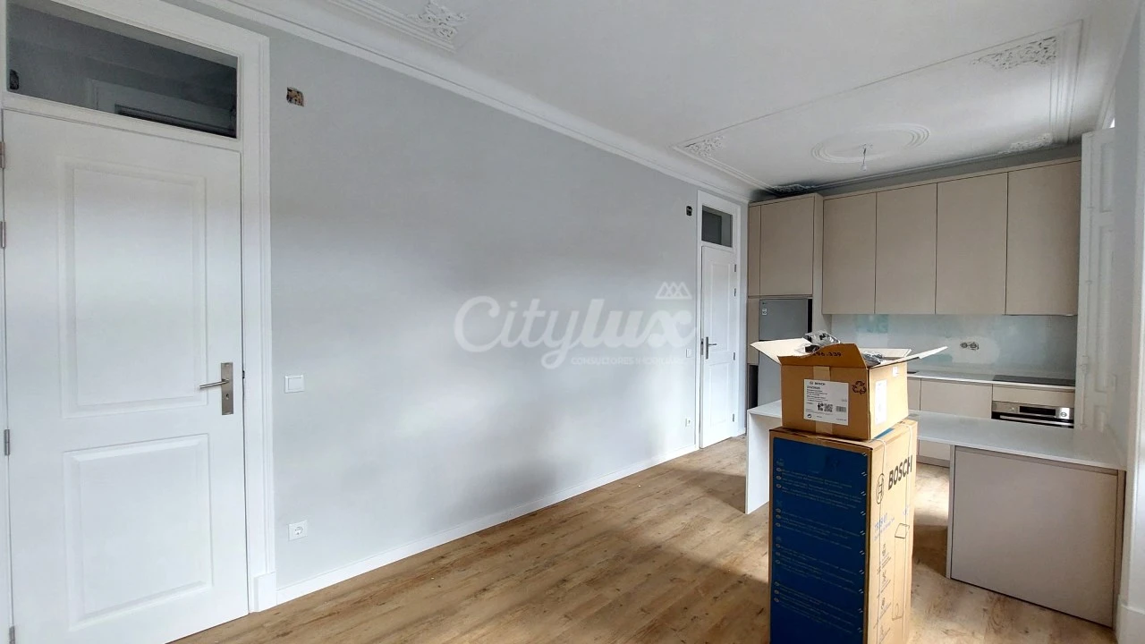 Apartamento T2 para Venda em Oeiras e São Julião da Barra, Paço de Arcos e Caxias Foto 3