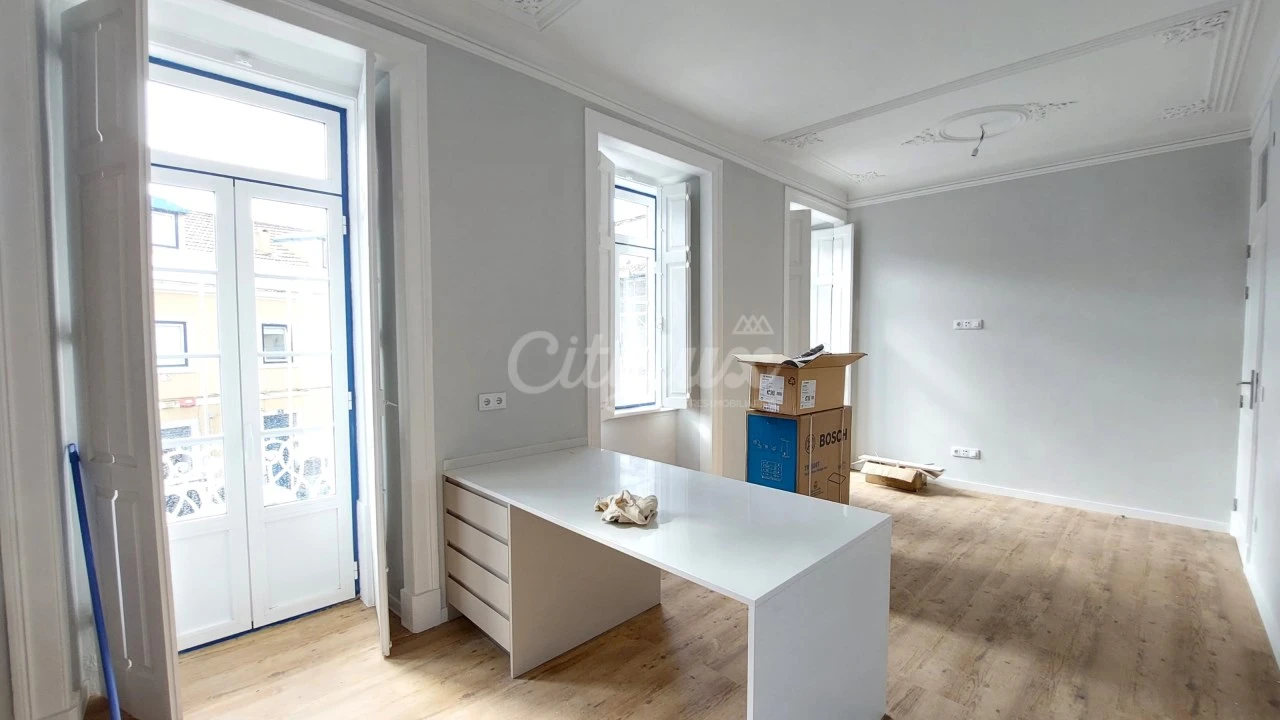 Apartamento T2 para Venda em Oeiras e São Julião da Barra, Paço de Arcos e Caxias Foto 4