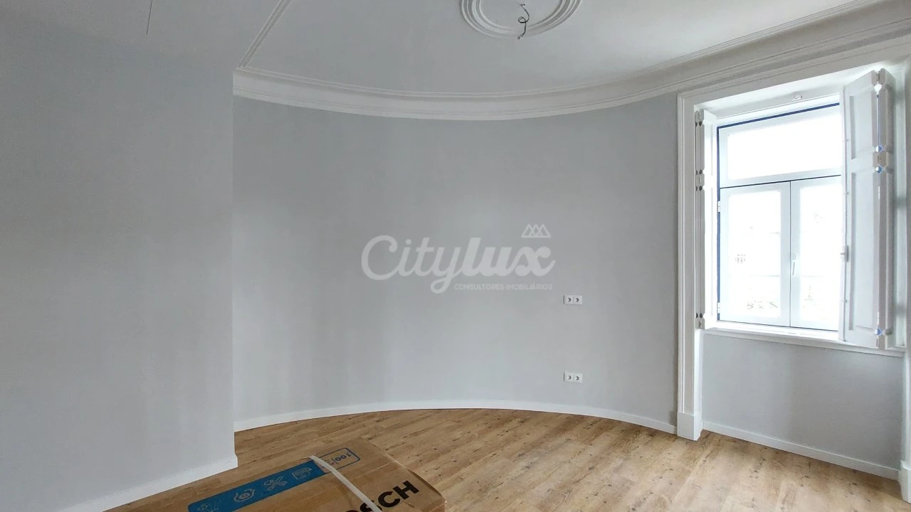 Apartamento T2 para Venda em Oeiras e São Julião da Barra, Paço de Arcos e Caxias Foto 7