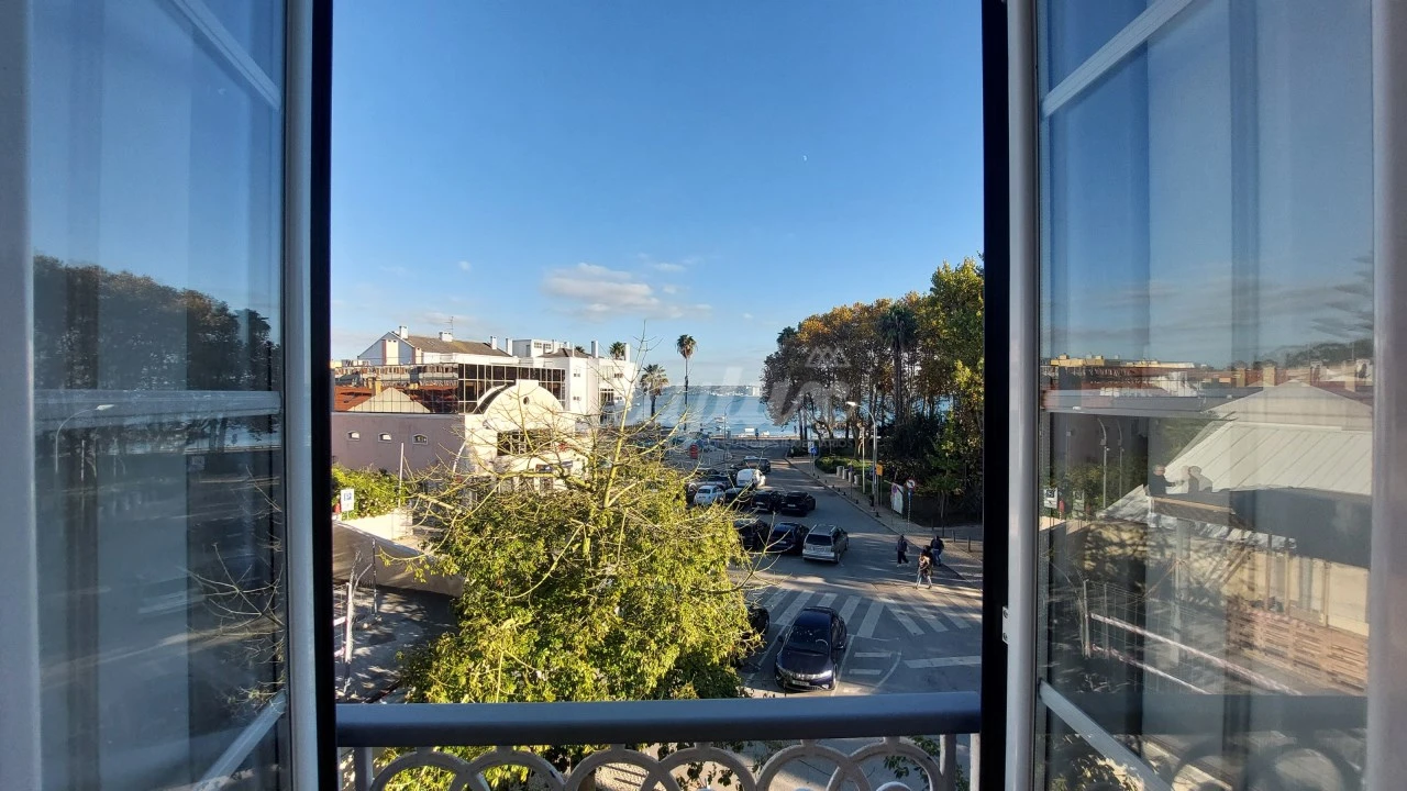 Apartamento T2 para Venda em Oeiras e São Julião da Barra, Paço de Arcos e Caxias Foto 1