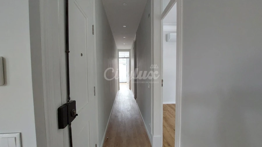 Apartamento T2 para Venda em Oeiras e São Julião da Barra, Paço de Arcos e Caxias Foto 7