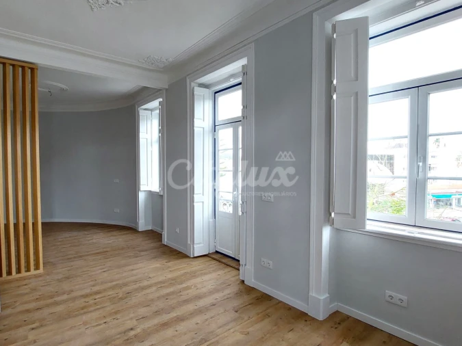 Apartamento T2 para Venda em Oeiras e São Julião da Barra, Paço de Arcos e Caxias Foto 1