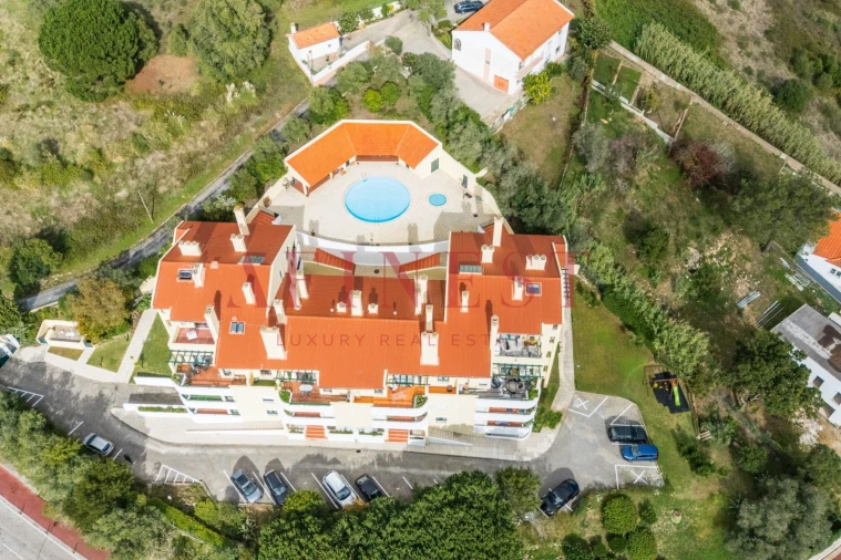 Apartamento T2 para Venda em Rio de Mouro Foto 4