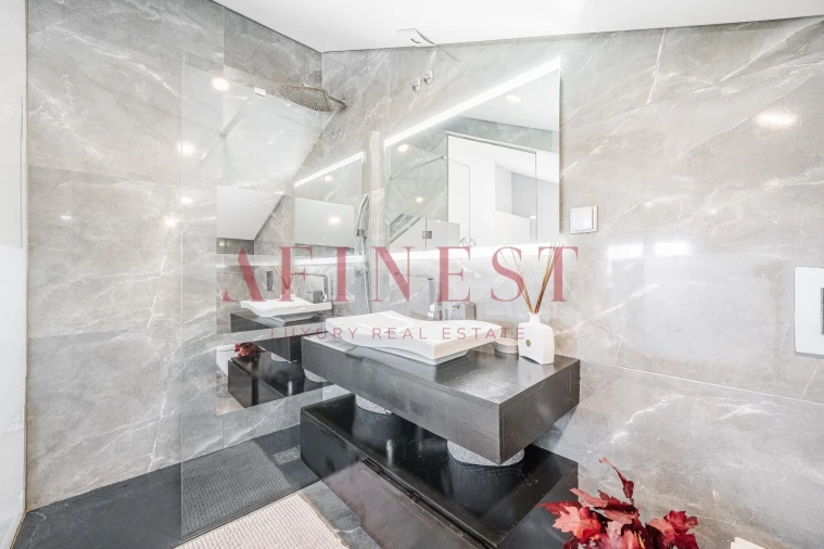 Apartamento T2 para Venda em Rio de Mouro Foto 46