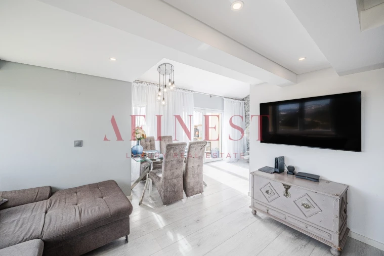 Apartamento T2 para Venda em Rio de Mouro Foto 14