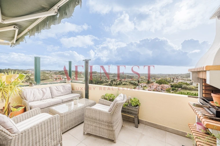 Apartamento T2 para Venda em Rio de Mouro Foto 2