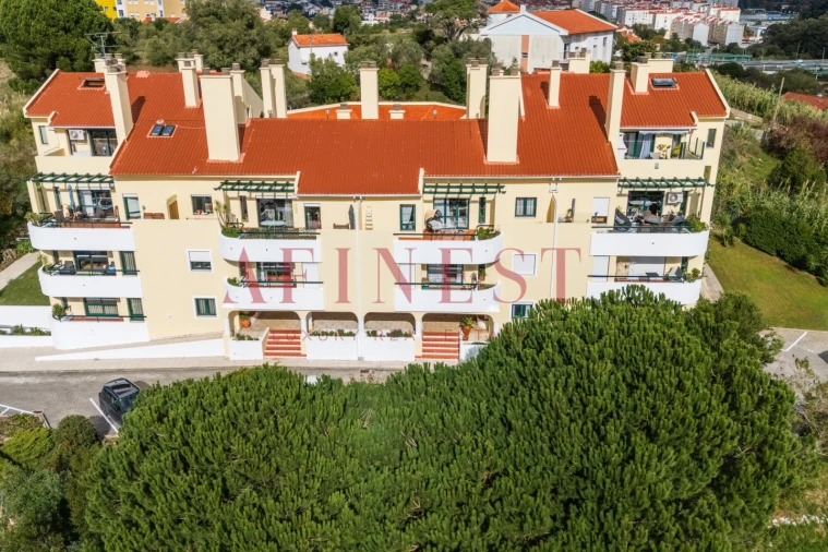 Apartamento T2 para Venda em Rio de Mouro Foto 72